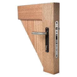 Locinox H-Wood insteekslot voor houten poorten - In gebruik